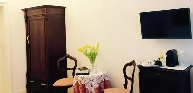 La Belle Coquette Bed & Breakfast Como