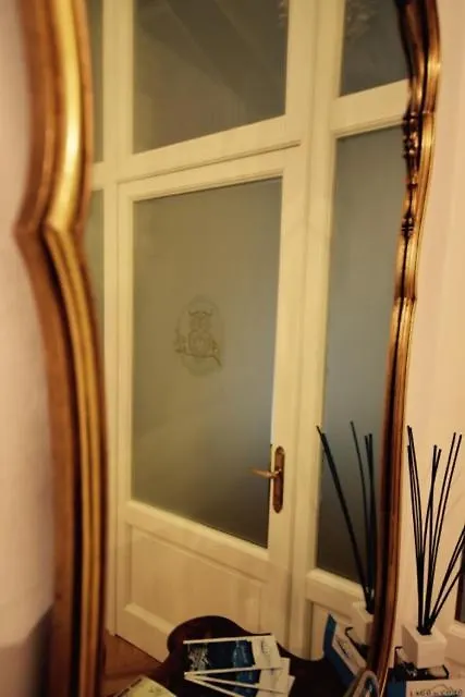 La Belle Coquette Bed & Breakfast Como