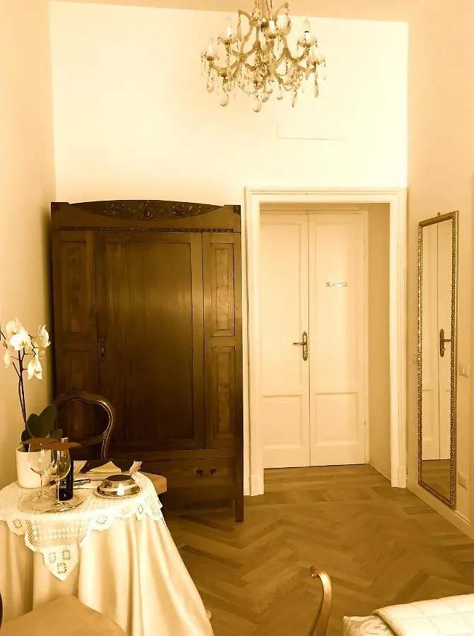 La Belle Coquette Bed & Breakfast Como Italy