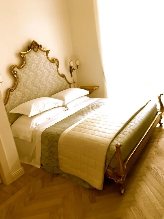 Bed and Breakfast La Belle Coquette Como Frühstückspension